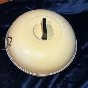 Vintage West Bend Serving Oven/Bread Warmer